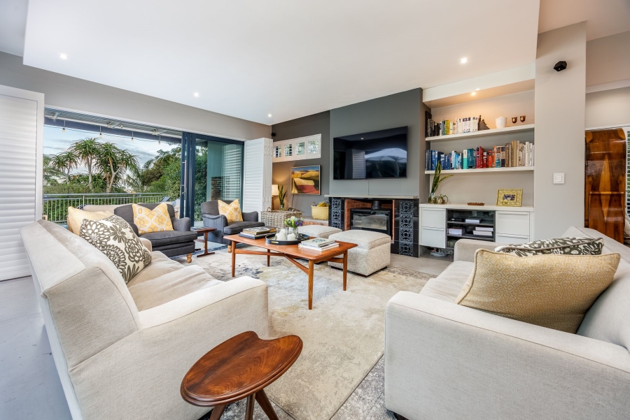 5 Bedroom Property for Sale in Aurora Western Cape